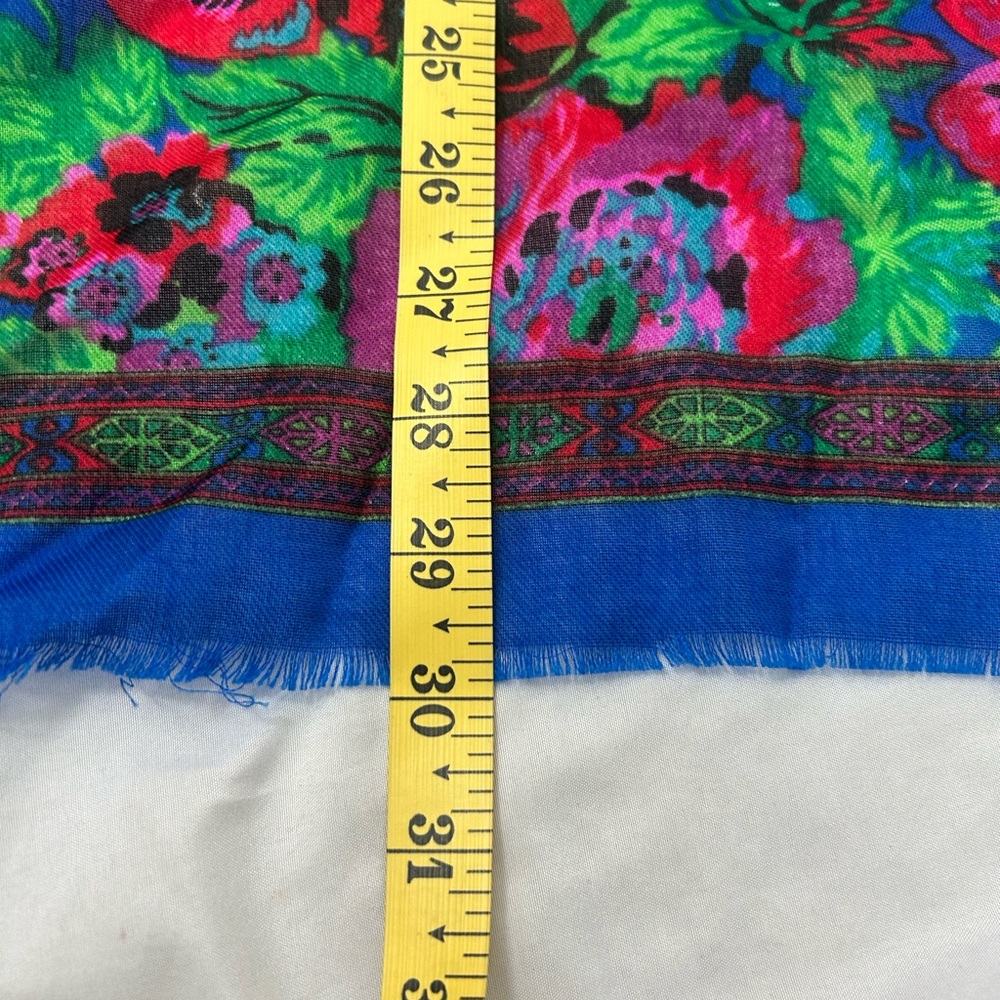 Vintage Challis By Berkshire Scarf Blue Red Floral RN 14570 Made In Japan - Picture 3 of 7